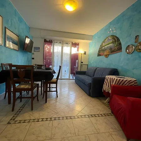 I Ventagli 50 Mt Dal Mare Apartment *